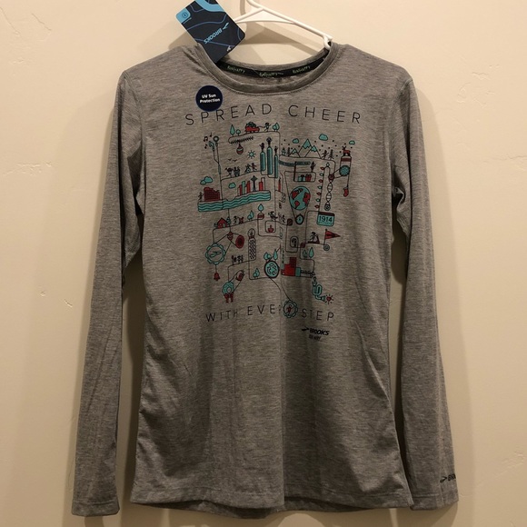brooks run happy holiday shirt